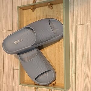 32° COOL slip on's